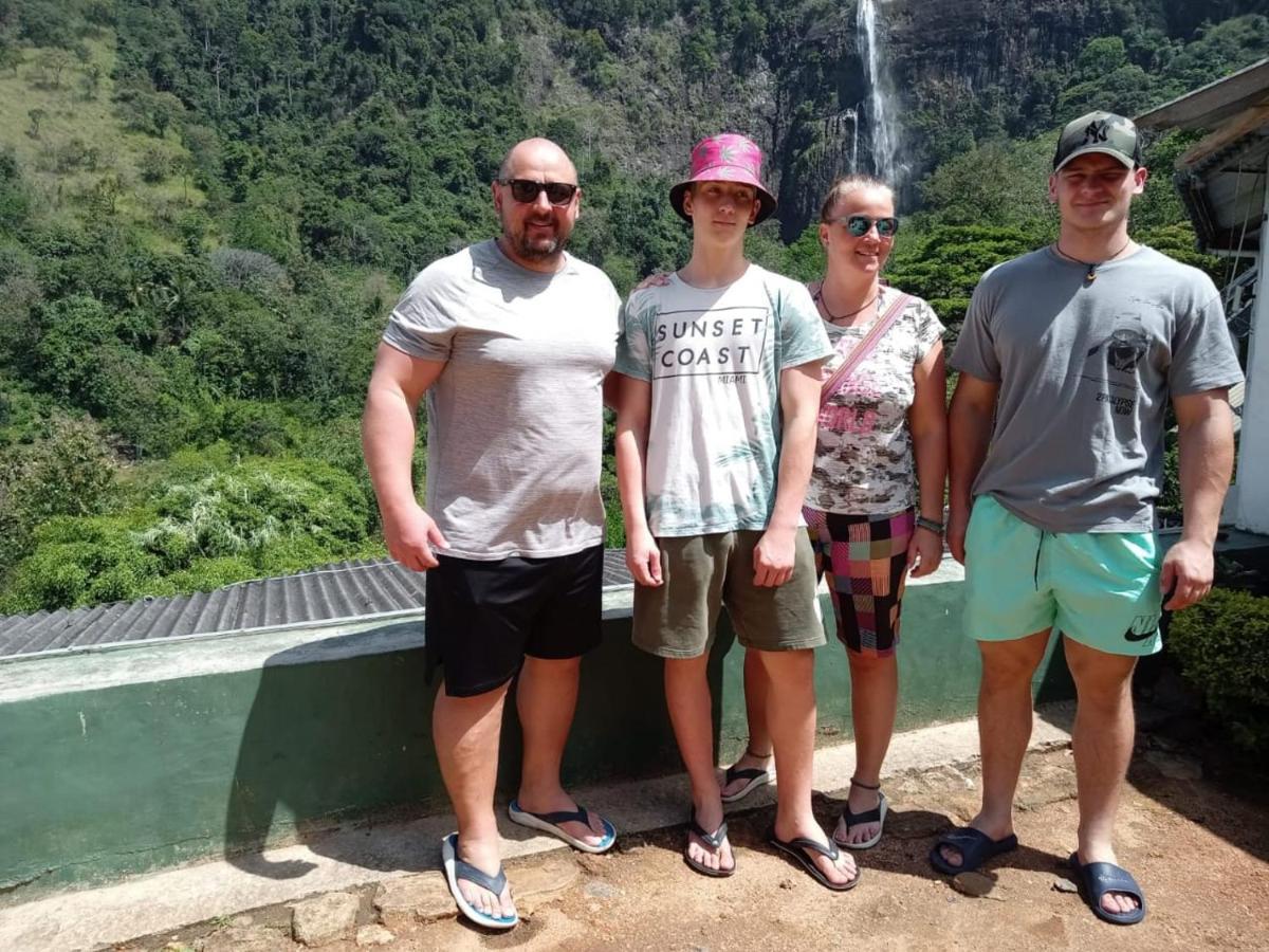 Diyaluma Falls Inn Koslanda エクステリア 写真