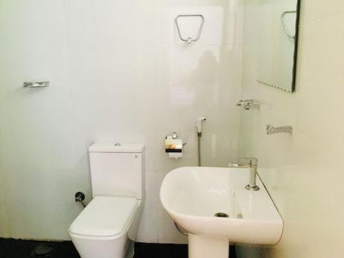 Diyaluma Falls Inn Koslanda エクステリア 写真